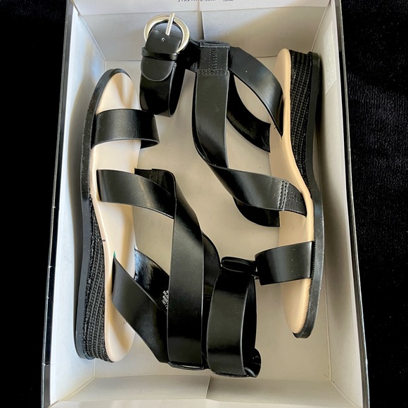 NWT Nine West Women’s Ankle Strap Leather Sandals, Sz: 7M - Picture 9 of 10